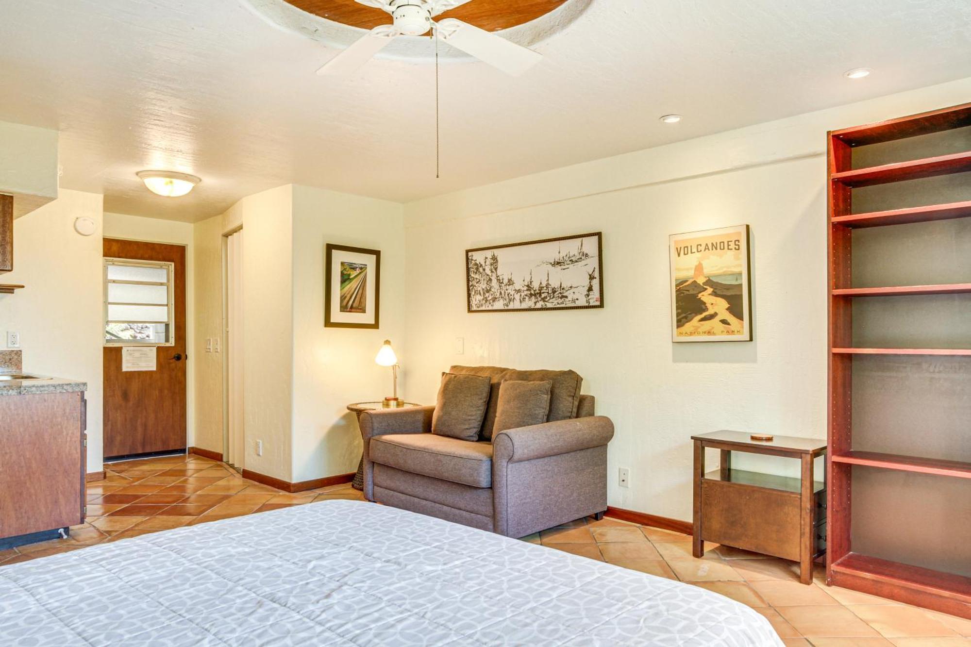 Ocean-View Bungalow Walk To Pebbles Beach! Hookena المظهر الخارجي الصورة